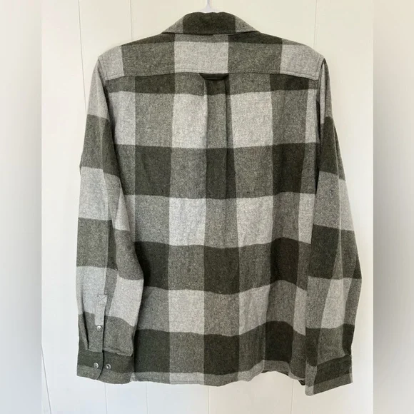 Fjallraven Green and Gray Plaid Canada Shirt Jacket Women’s XL Comfort Fit - Picture 2 of 8